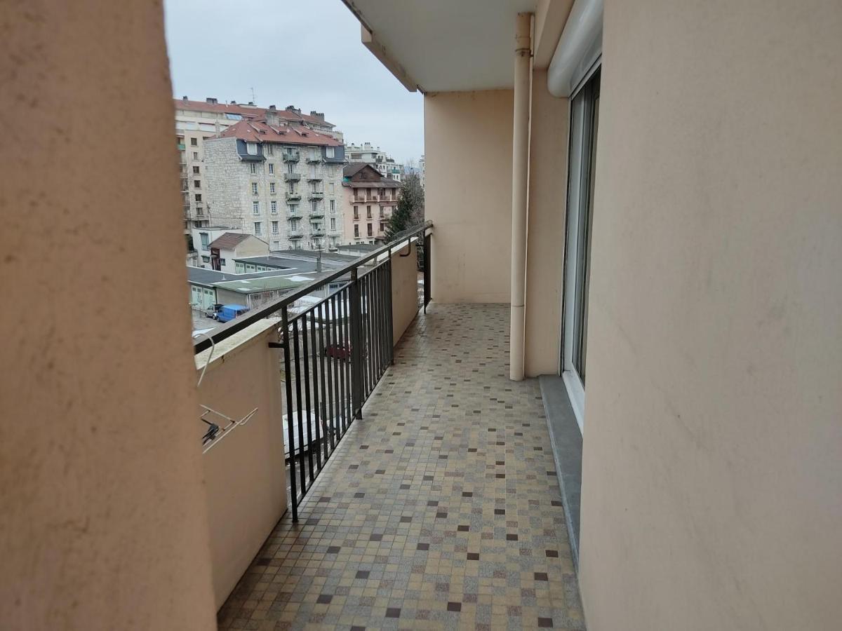 Charmant Appartement Au Bord Du Thiou - Annecy Bagian luar foto